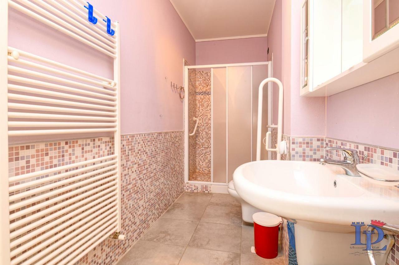 Desenzanoloft Official Partner Marriott Homes & Villas - Bea House, Sirmione With Private Garden And Share Pool Exterior photo